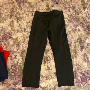 Black leggings with pocket